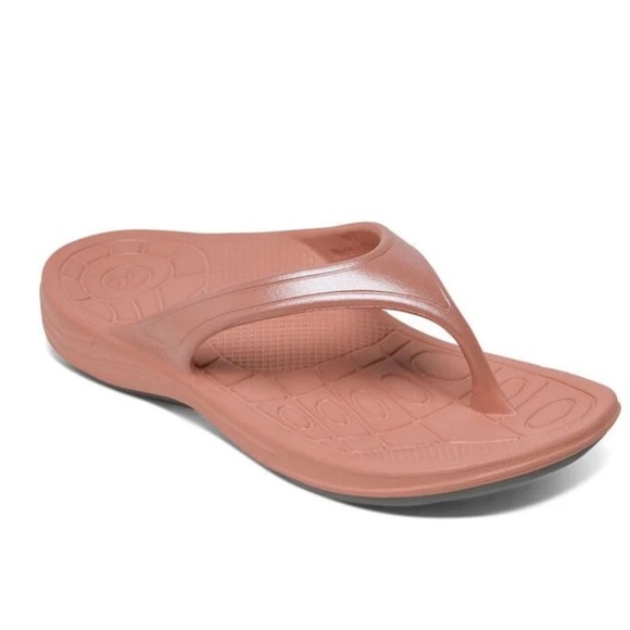 Aetrex Shoes - Aetrex Lynco Fiji Orthotic Pink Shimmer Size 5 Sandal